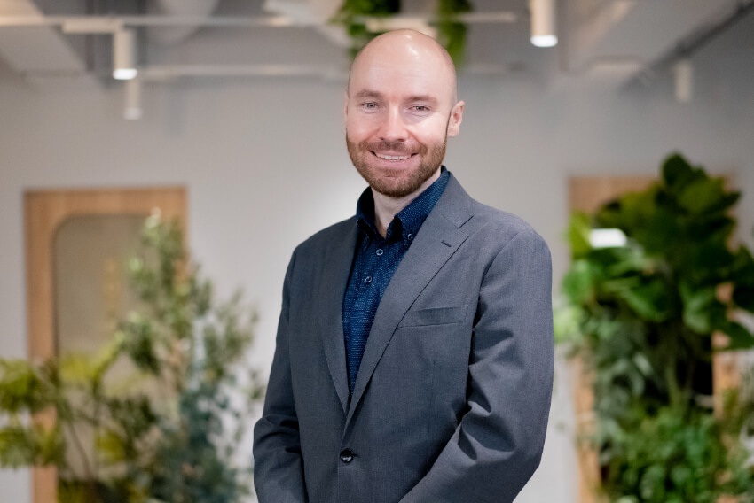 コーチング英会話「トライズ」コンサルタントSimon